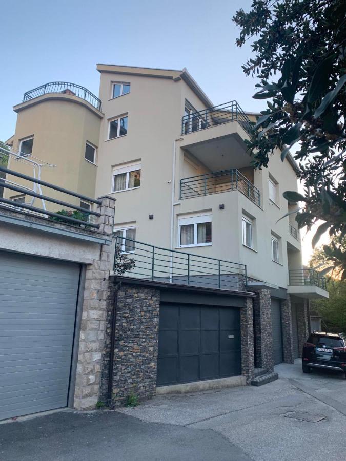 Villa Aya - With Sauna And Outdoor Swimming Pool Mostar Extérieur photo